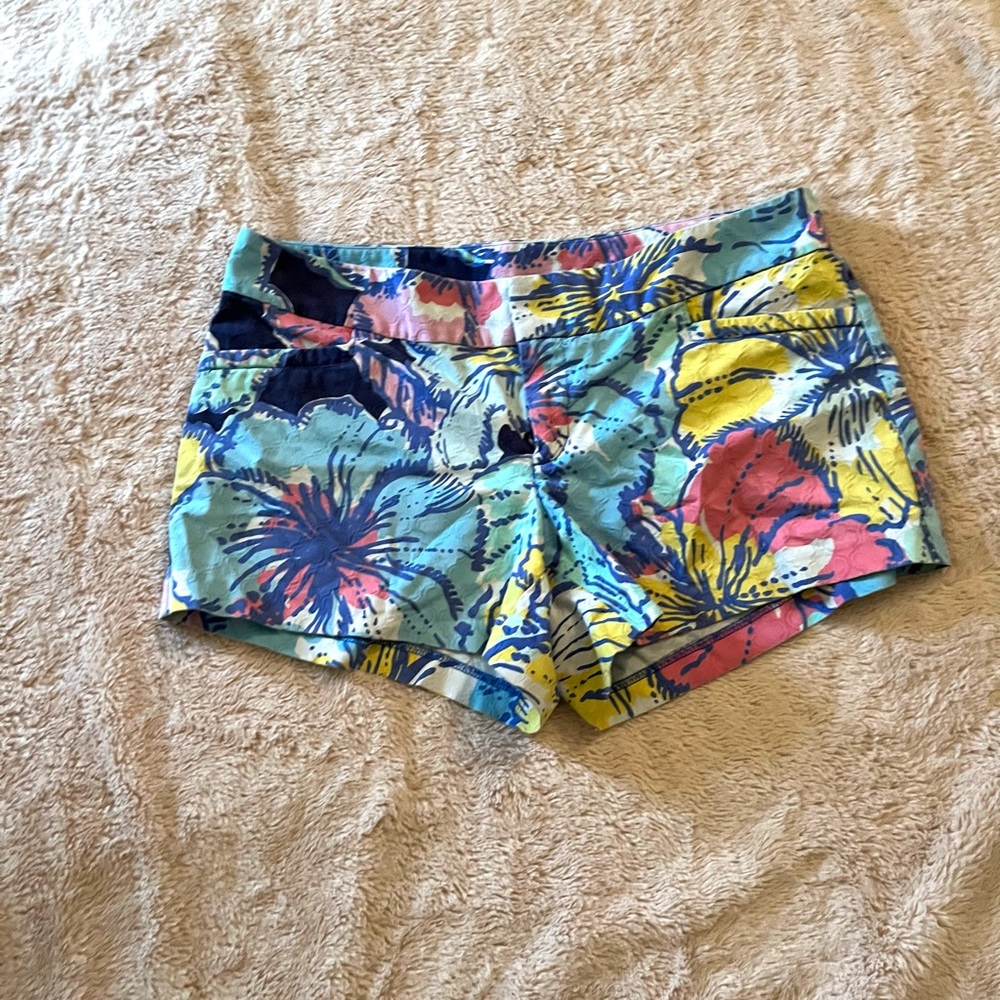 Lilly Pulitzer shorts size 8